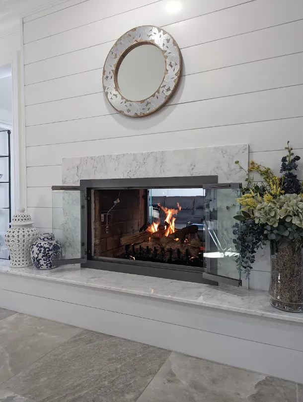 See-Through MOMBO 1 See-Through MOMBO